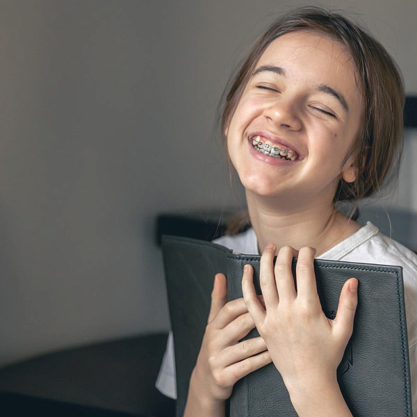 В Клинике «ММЦ» Тобольск открыт прием врача-ортодонта